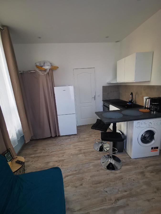 Studio Meuble Rez-De-Chaussee วิชี ภายนอก รูปภาพ